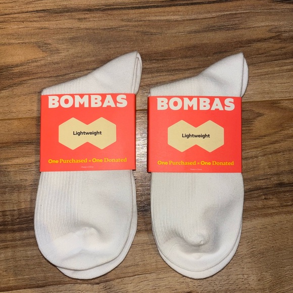 Bombas White Lightweight Ruffle Socks - Picture 1 of 2